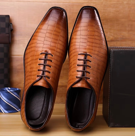 Dress shoe
