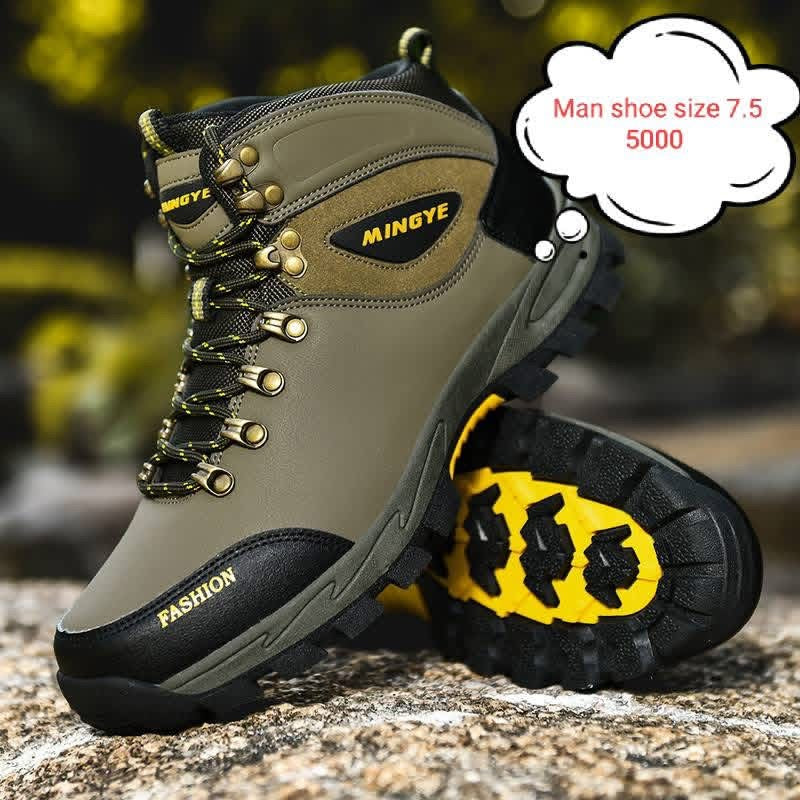 Man uppers shoe